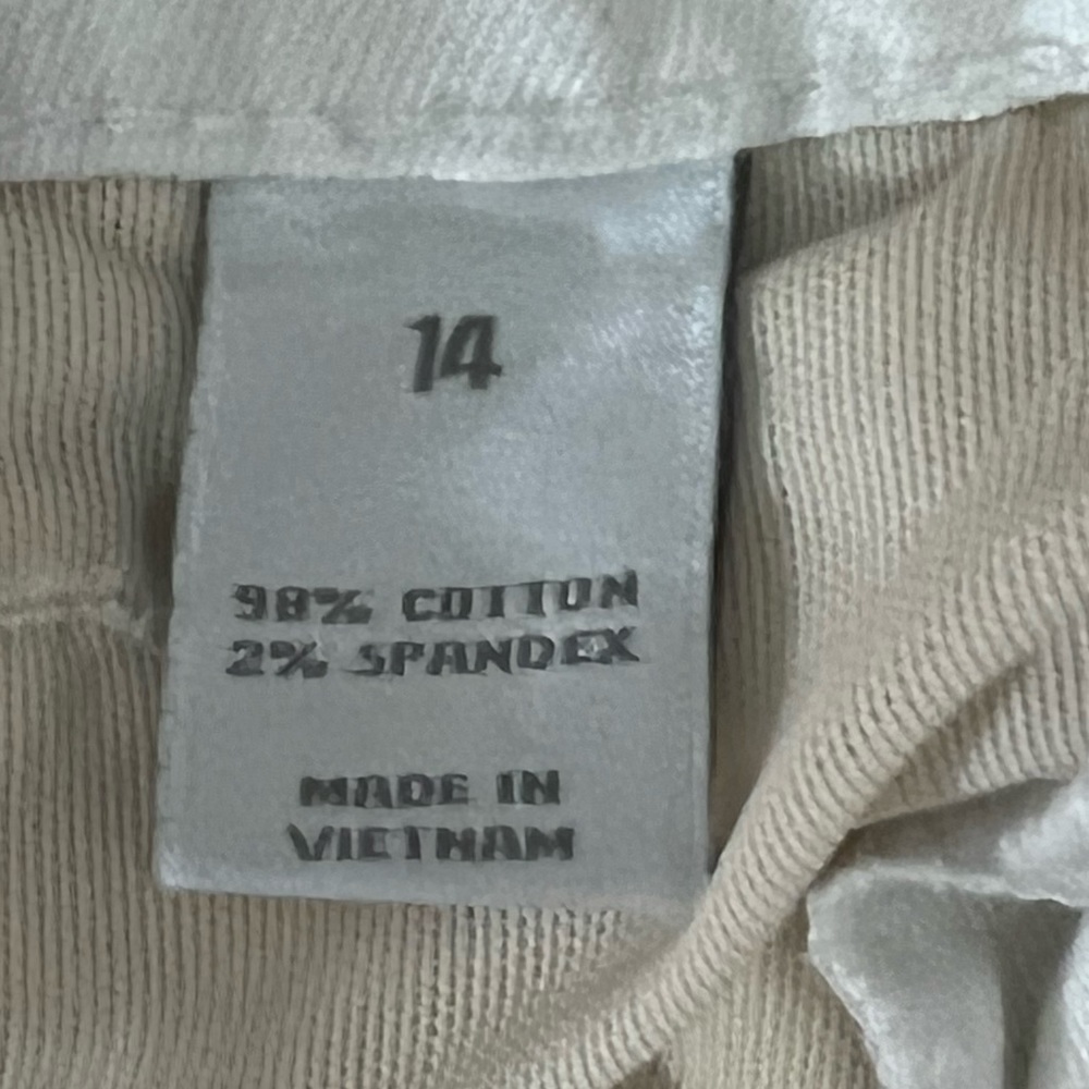 Fashion Bug White Long Shorts - Picture 4 of 6